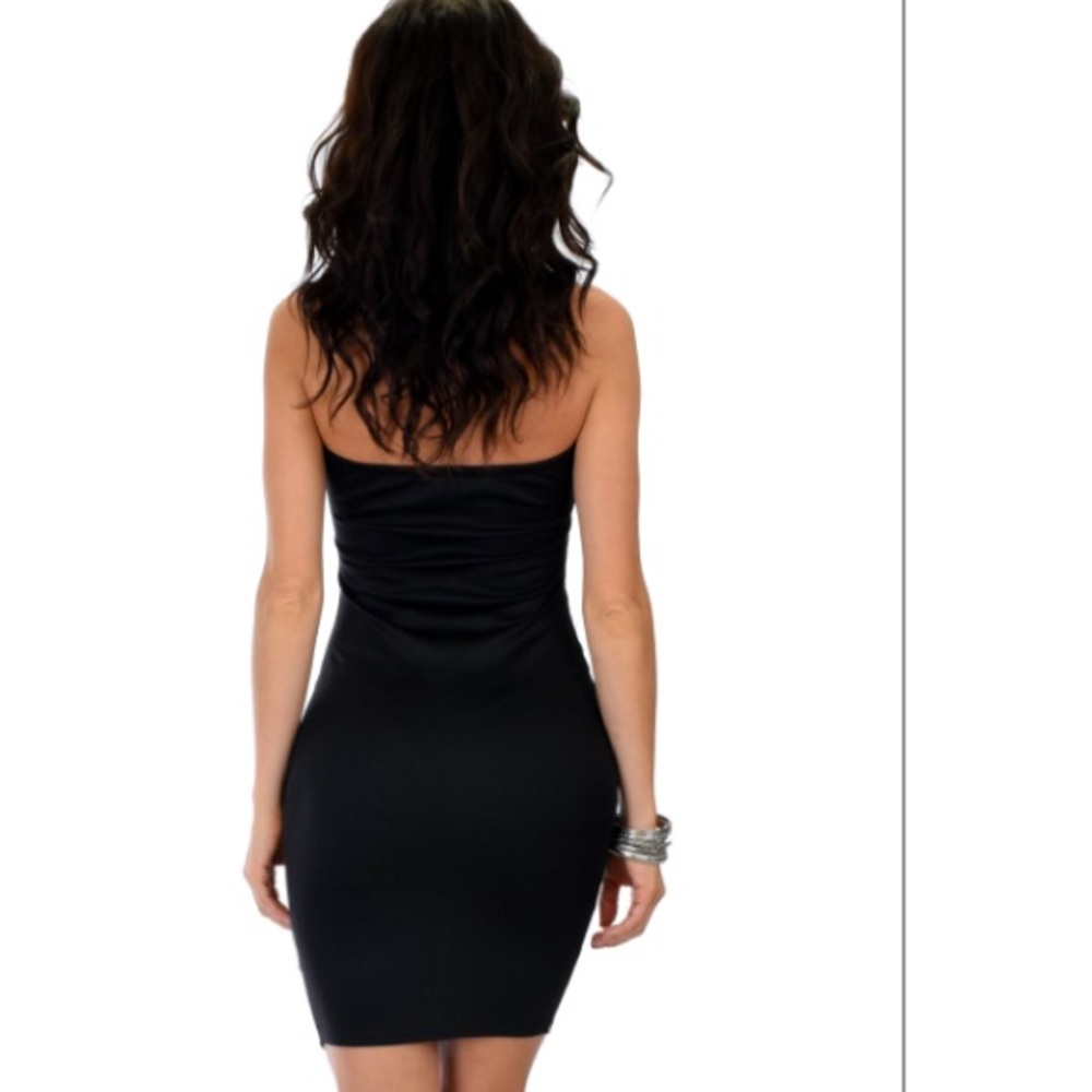 ❤️Black keyhole halter bodicon dress - Picture 4 of 5