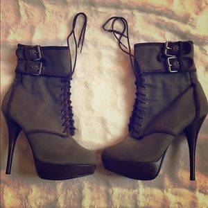 Army green high heel ankle boots Size 8.5