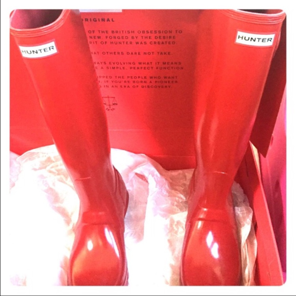 Hunter boots worn once box not included