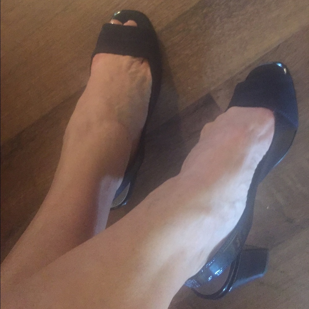 Carole Little "Jess" dress shoes EUC FINAL