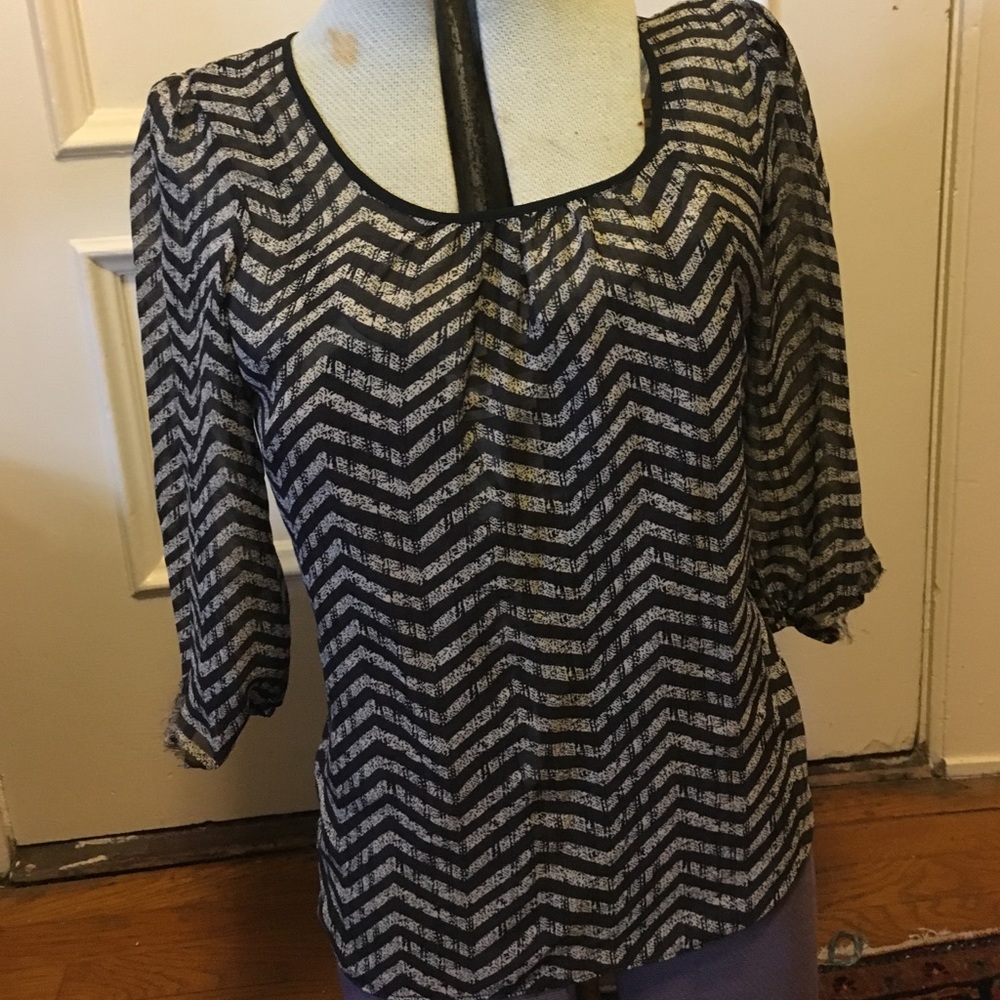 Chevron cool black shirt amazing back detail LOOK
