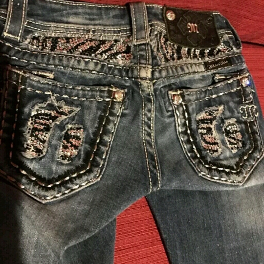 SOLD MISS ME SIZE 22X31