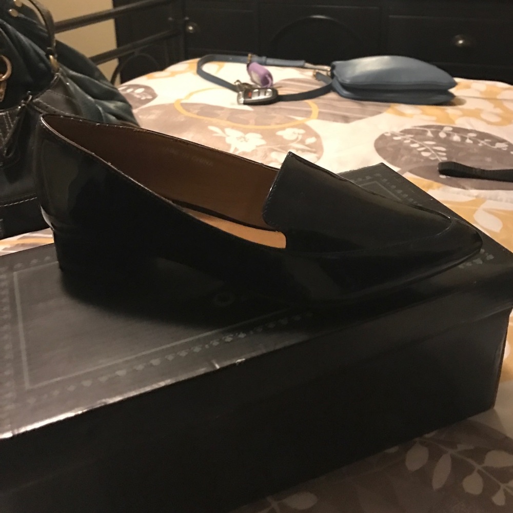 BLACK PATENT LOAFERS!