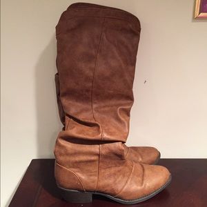 BROWN SLOUCHY COWBOY BOOTS 7