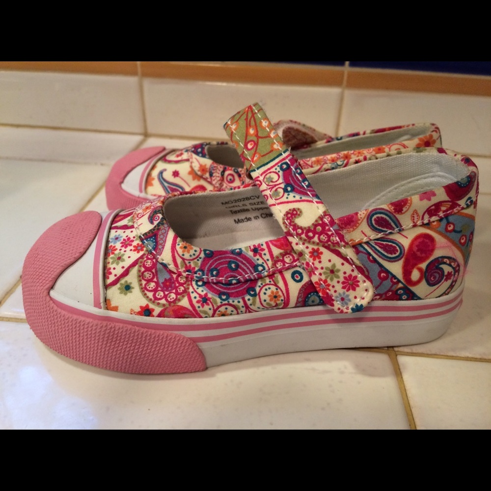 Morgan & Milo shoes brand new sz 8.5