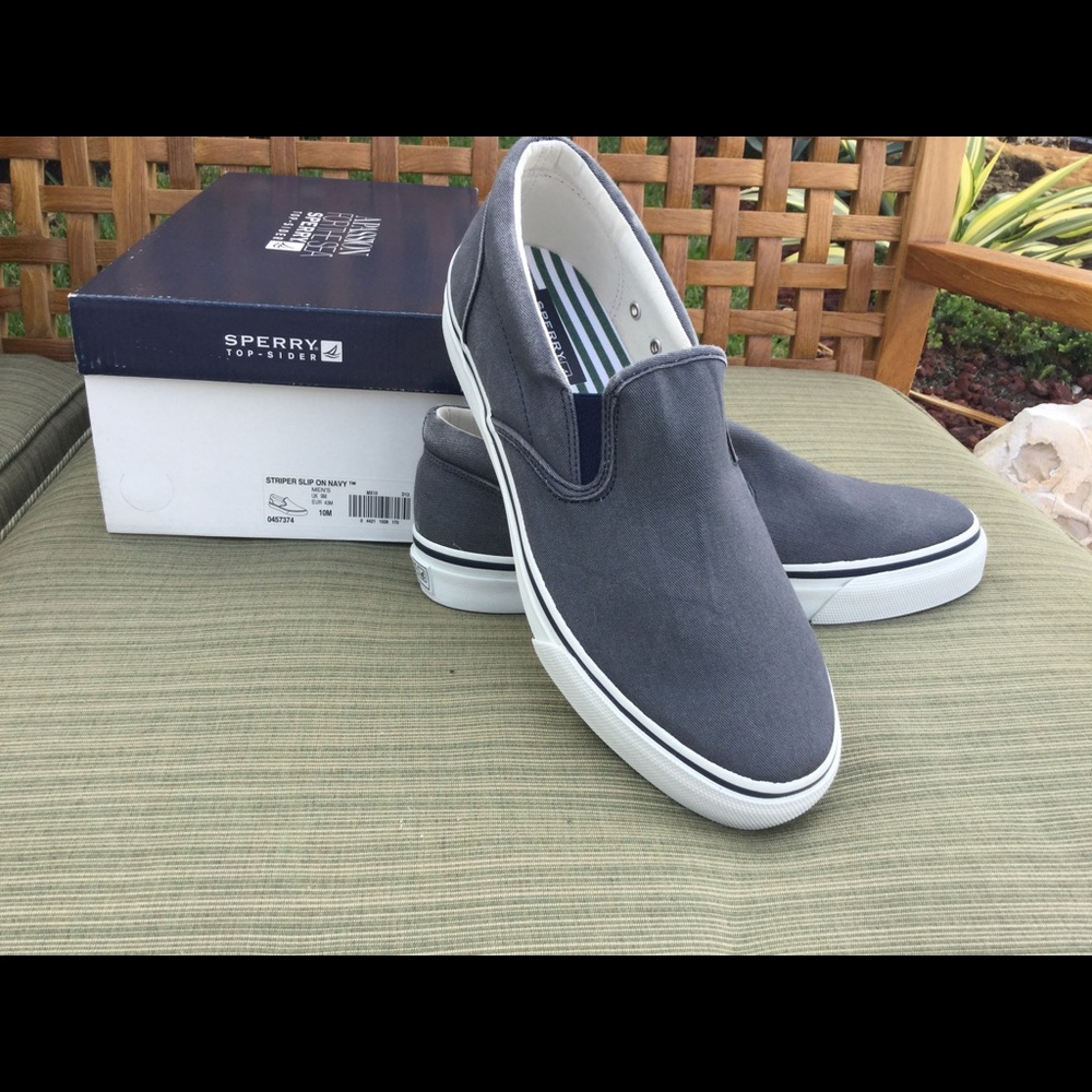 Men's Sperry  striper navy slip-ons, nwt, size 10