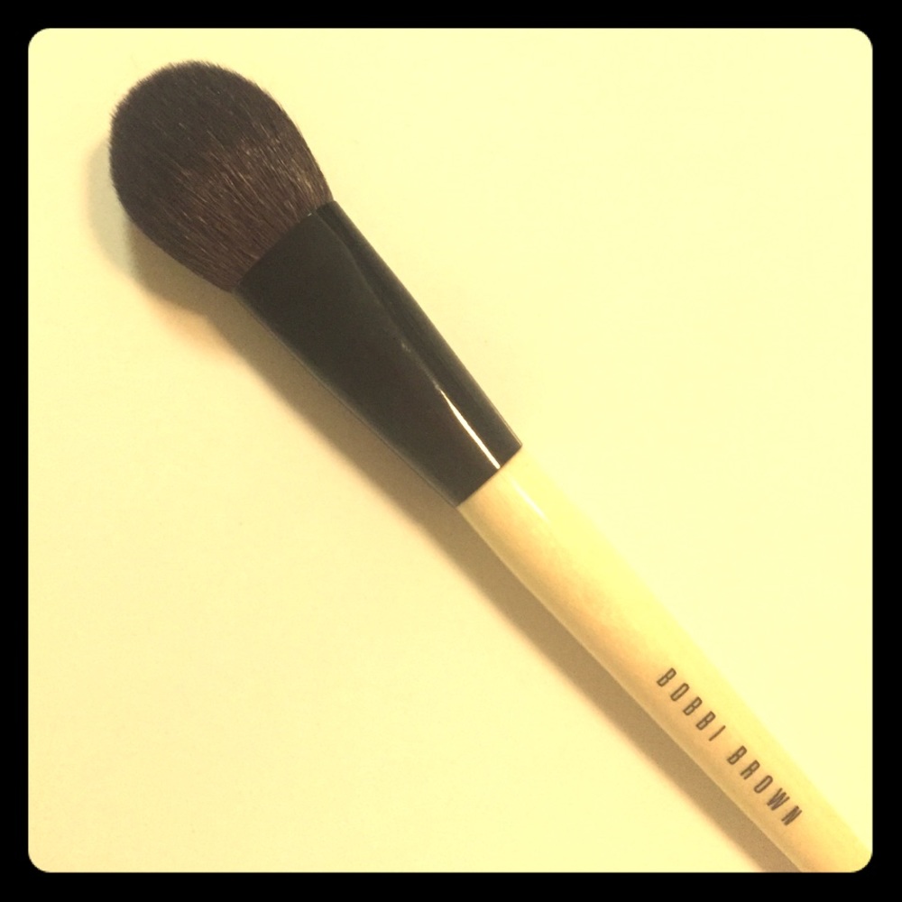 Bobbi Brown Blush Brush