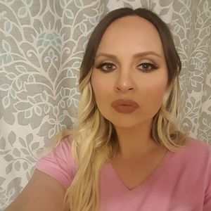 Meet your Posher, Candace