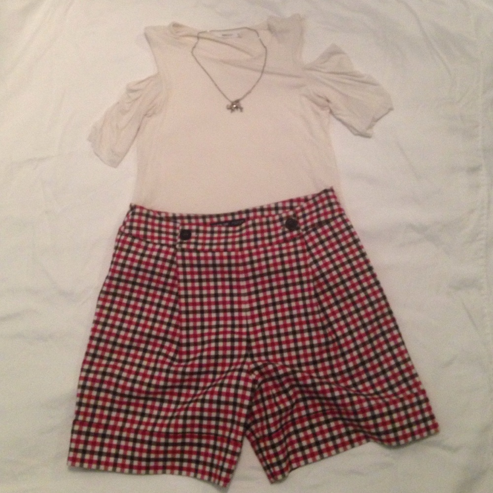 Saks High waisted plaid shorts