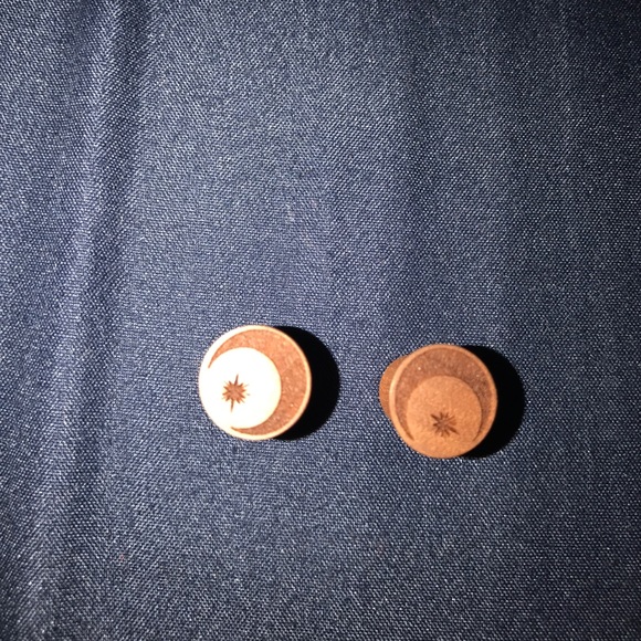 Sz 0 Wooden Plugs - Picture 2 of 2