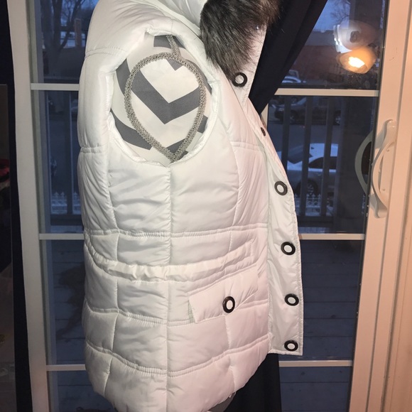 Anchorblue. Never used vest - Picture 5 of 7