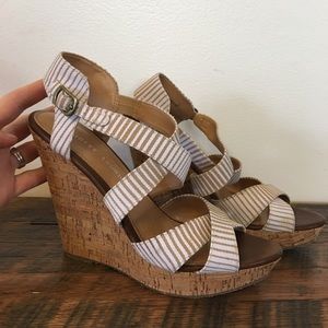 Chinese Laundry wedge Sandals