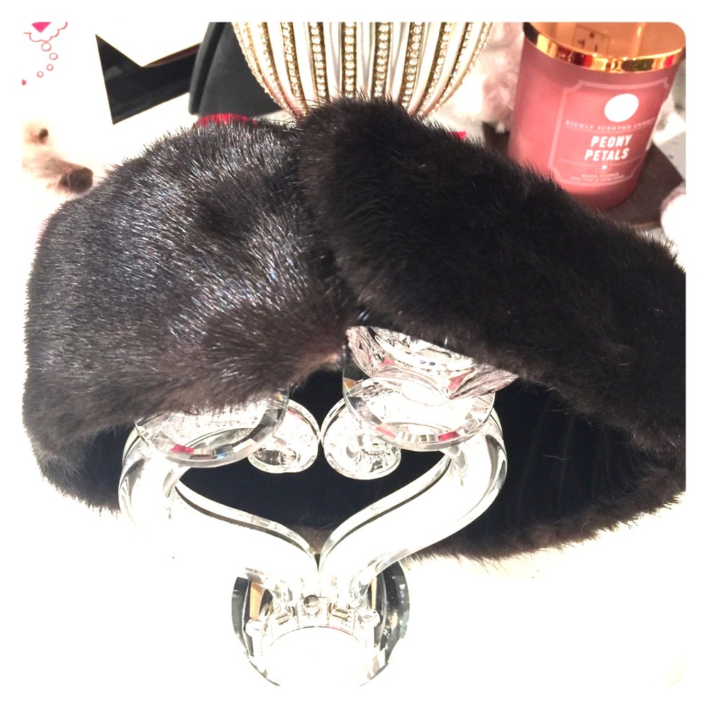 Genuine mink chocolate collar/headwear/scarf.