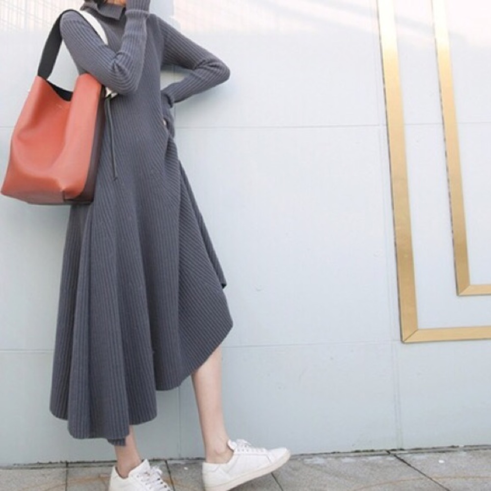 Sweater Over Knees  Grey Color Size US 6/Medium