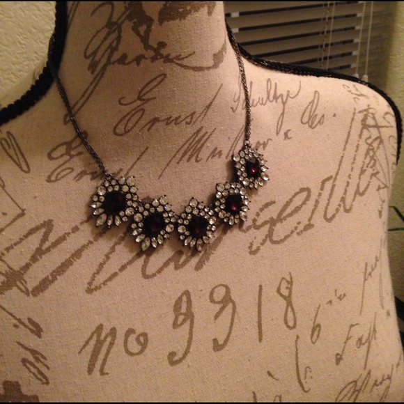 Neckless - Picture 2 of 2
