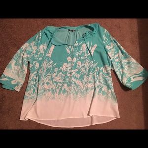 Jennifer Lopez blouse