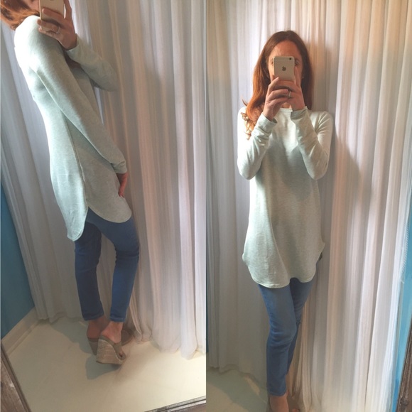 SALE ⬇️ Jade Long Sleeve Tee - Picture 4 of 4