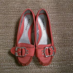 🆕 ITEM! Coral Women's Loafers