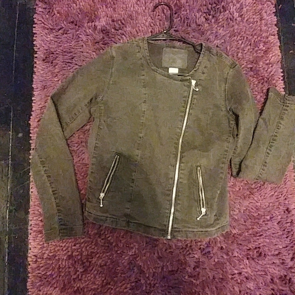 Asymmetrical zippered Jean Jacket