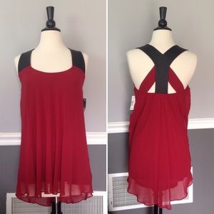 🔥 NWT Bisou Bisou Burgundy Top