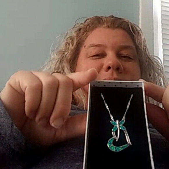 Moms new necklace - Picture 2 of 3