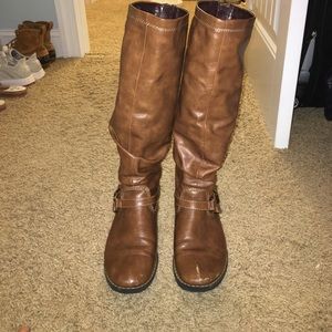 Tall brown boots (: