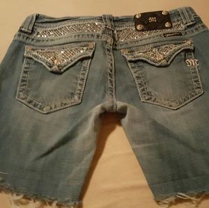 Super cute, comfy and worn very little