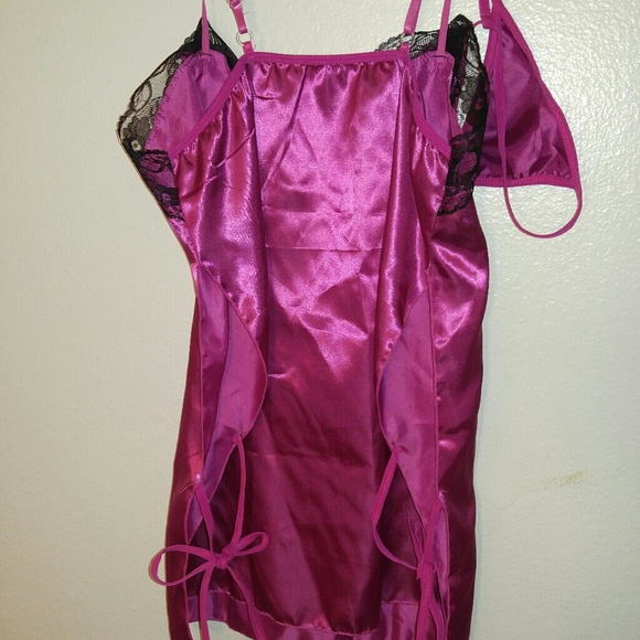 Satin lingerie - Picture 2 of 2