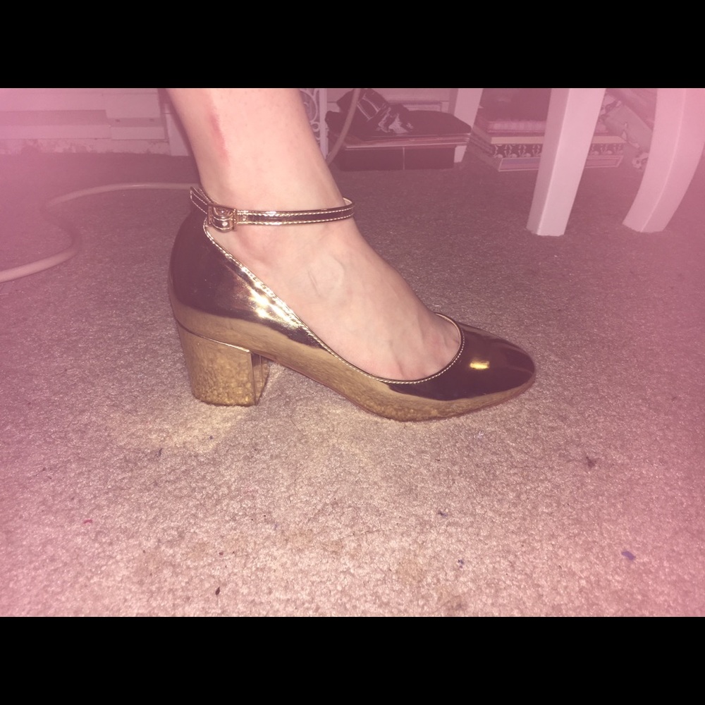 Gold Shiny Heels