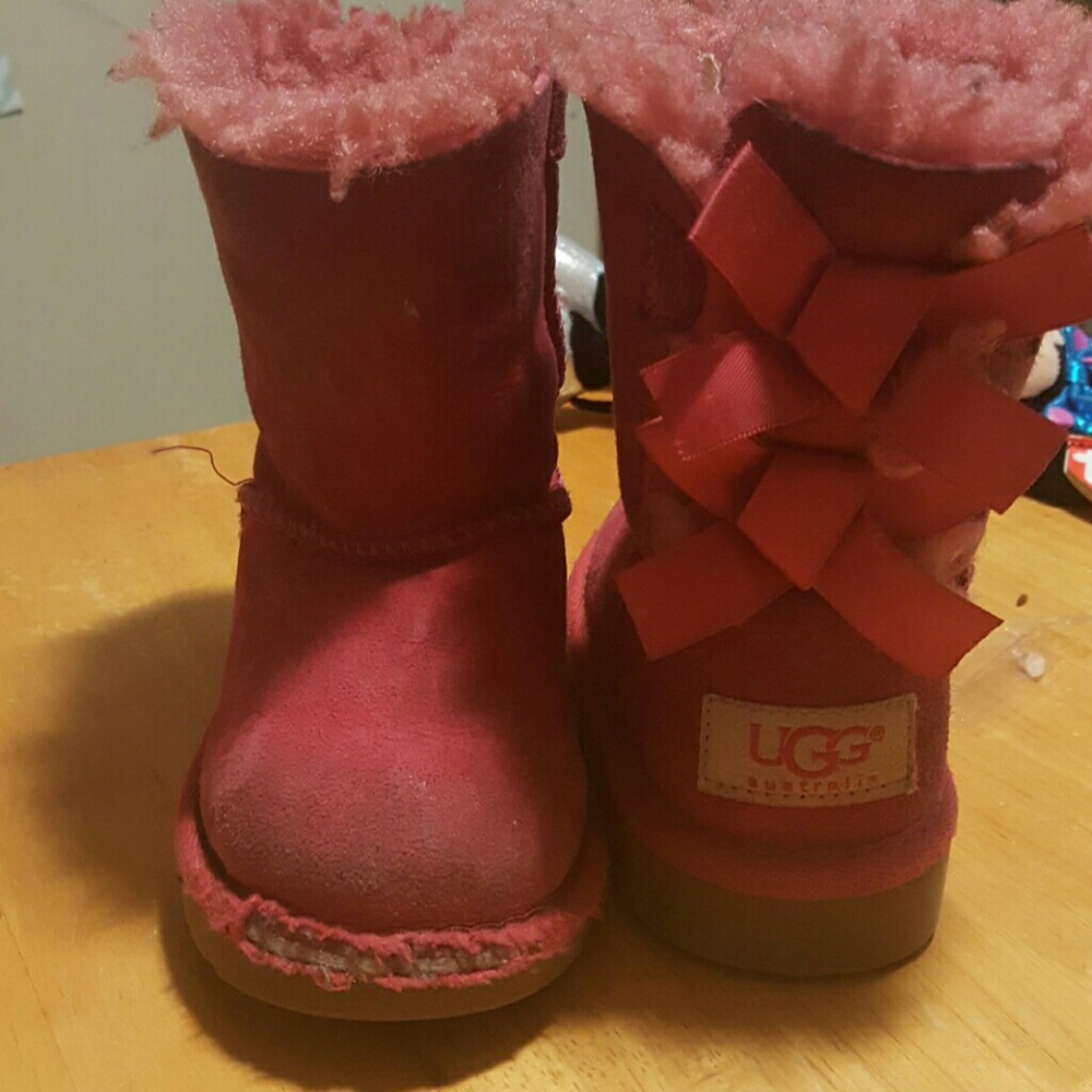 girls UGG size 8