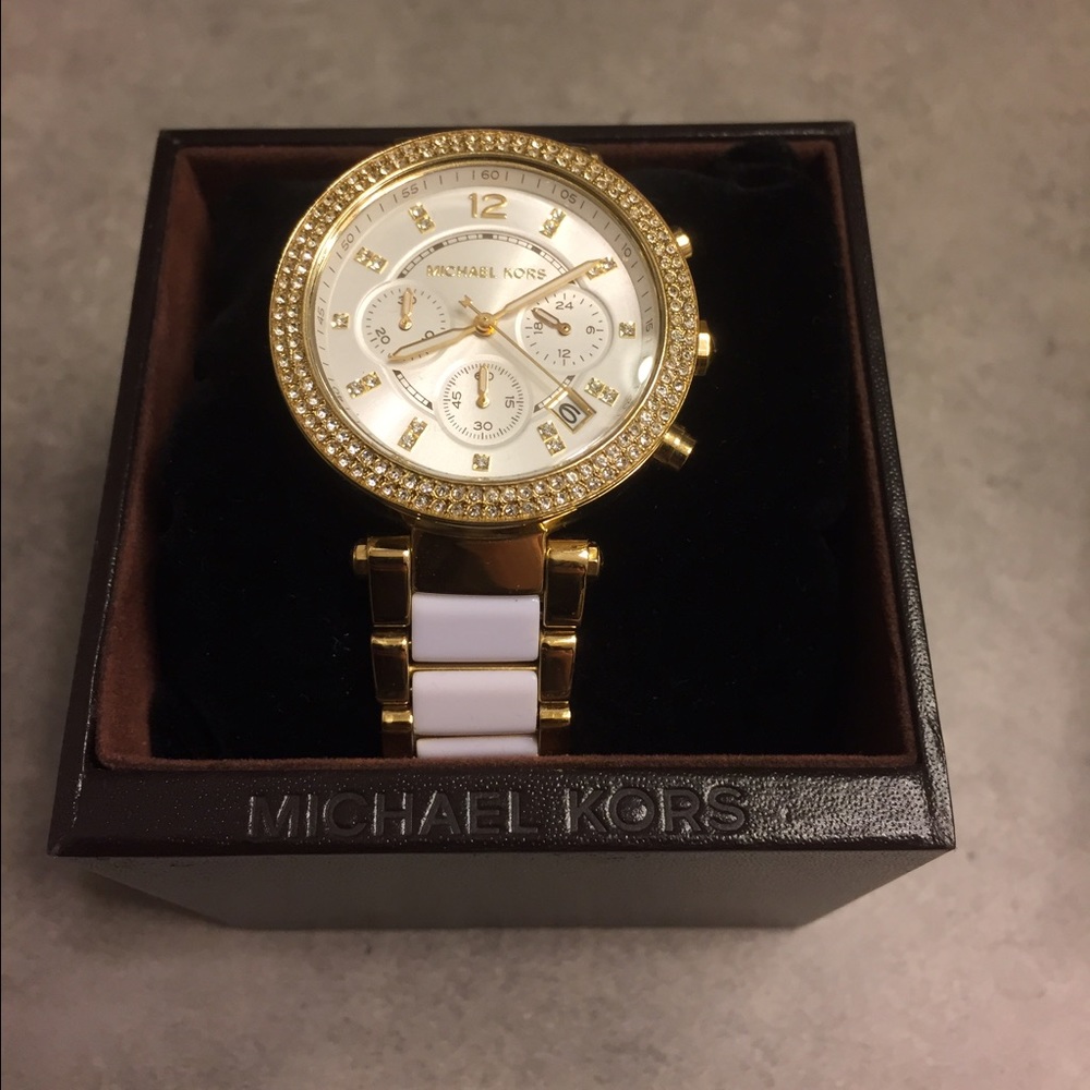 MK watch - Picture 3 of 3