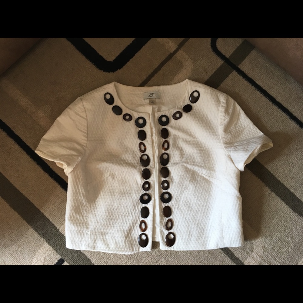 Ann Taylor Loft cream layover Sz 10