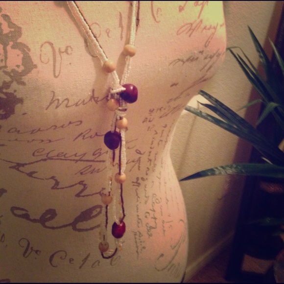 Long necklace - Picture 1 of 2