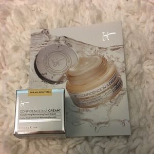 IT Cosmetics mini cream