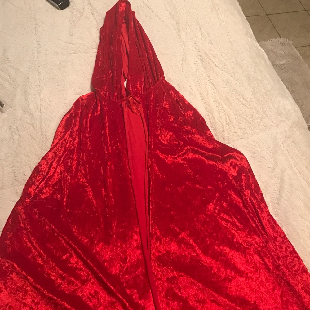 Adult Cape