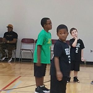 Meet your Posher, Launa