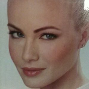 Meet your Posher, Eileen