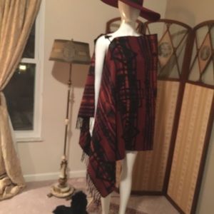 Charlotte Russe wrap in burgundy geometric  M/l