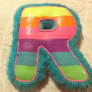 Anybody Missing an "R" here you go nice clean