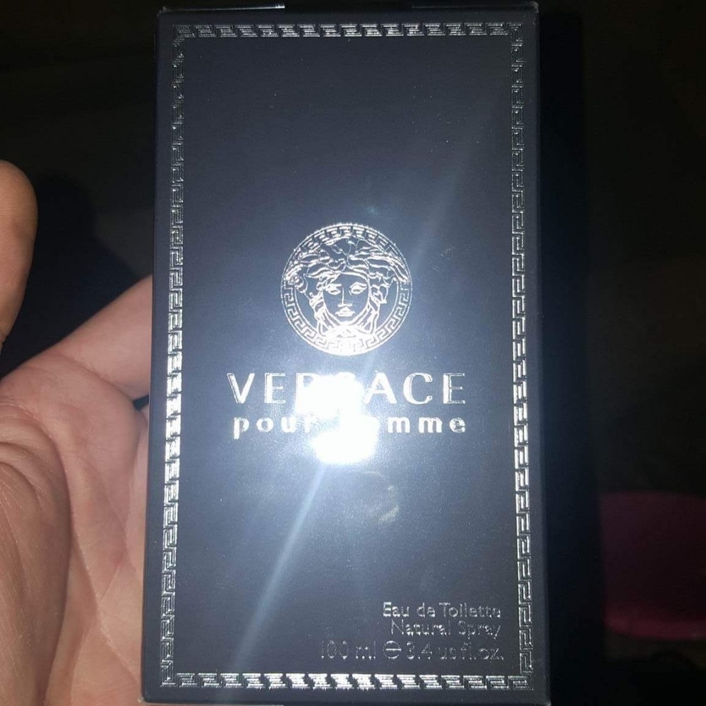 3.4oz Versace Signature cologne