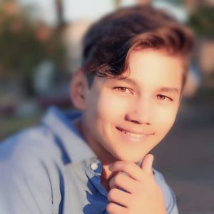 Meet your Posher, Christopher