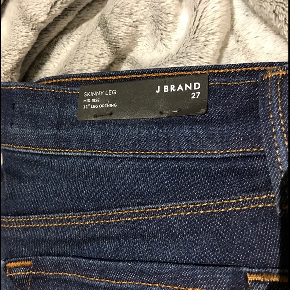 J Brand Denim - J BRAND SKINNY LEG