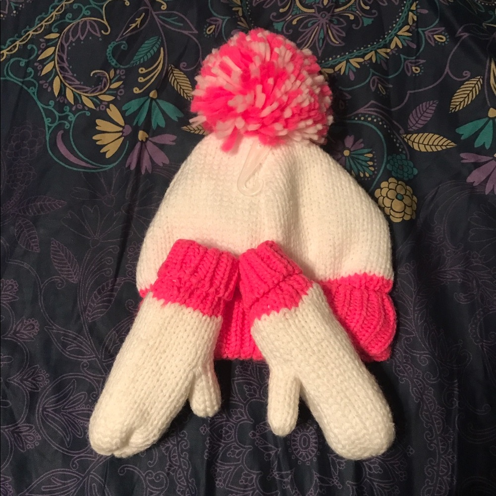 🚫Sold🚫🚫Children Place Baby Girl Hat & Glove Set - Picture 4 of 4