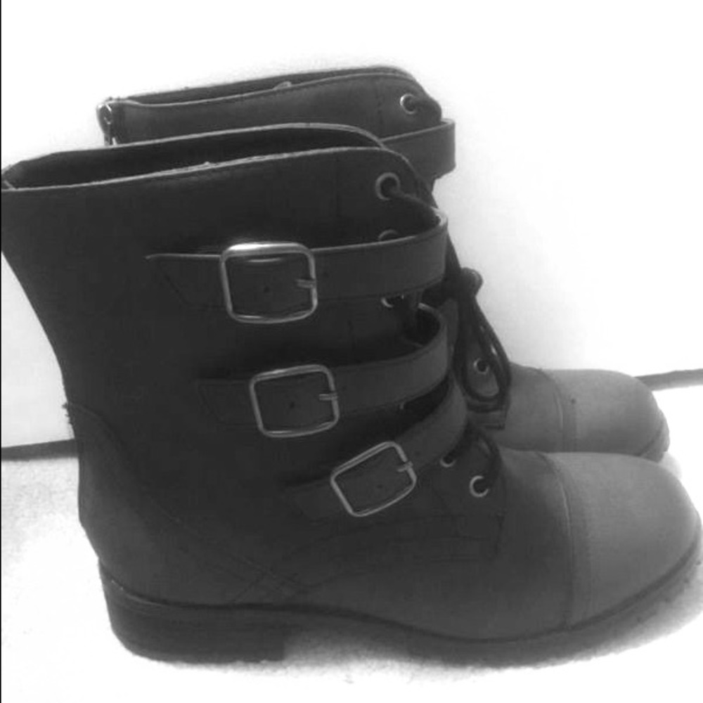 Urban Outfitters Deena and Ozzy Combat Boots NWT