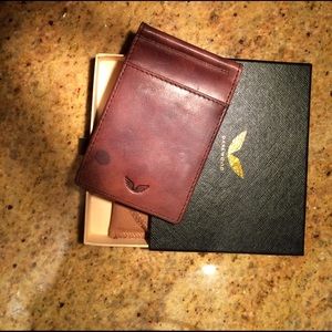Minimalist wallet brown leather