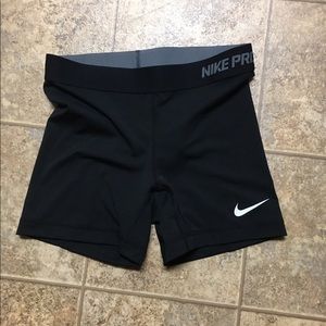 Nike Pro Combat - Small, 5' inseam