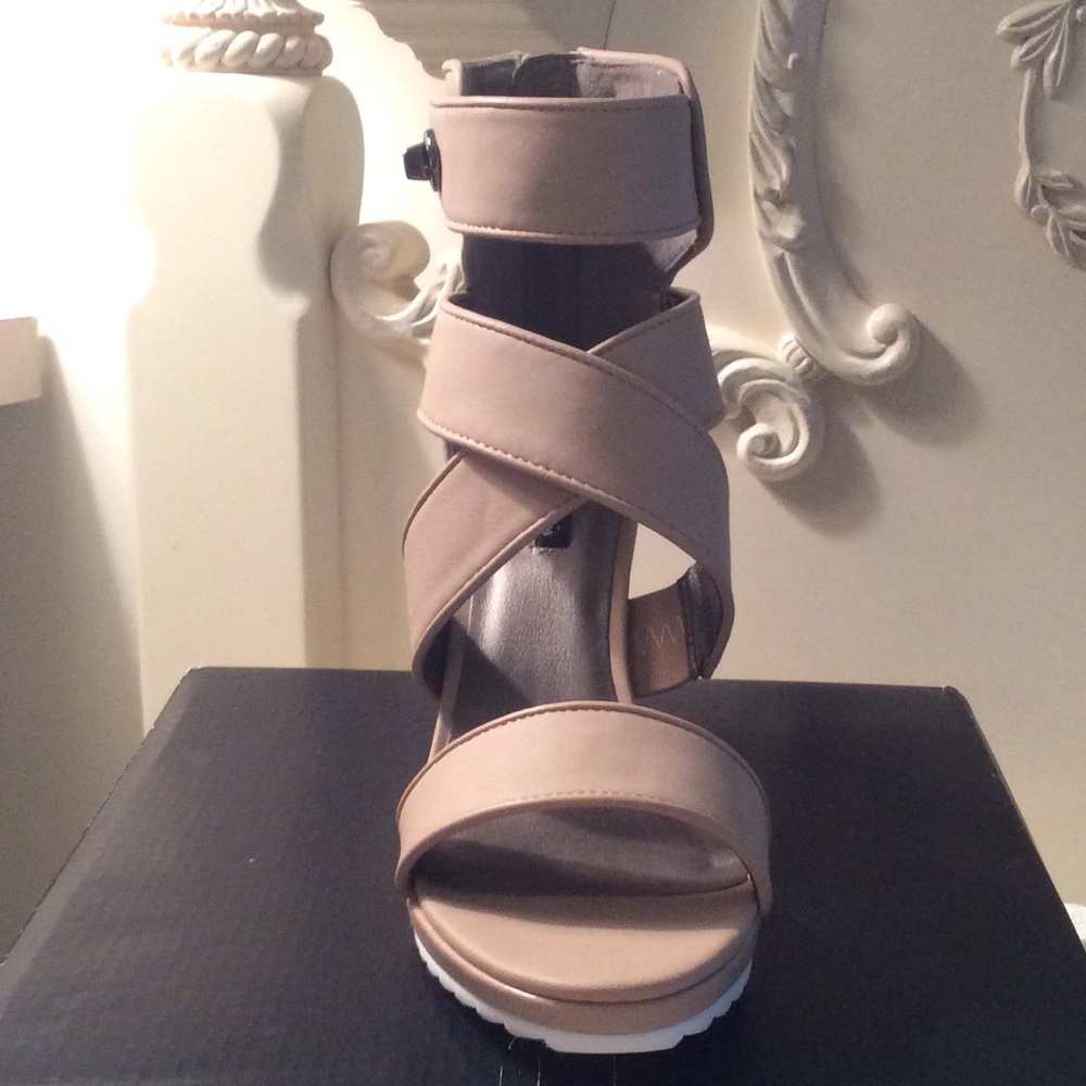 ‼️FREEship‼️30 MIN ONLYSEXY🌹STRAP~BOOT~LIKE~WEDGE