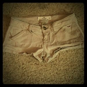 Hollister khaki shorts