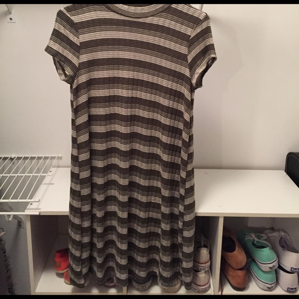Stripped Gress