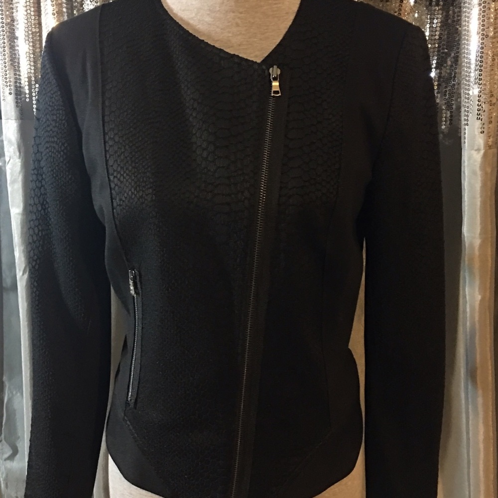 T Tahari Blazer